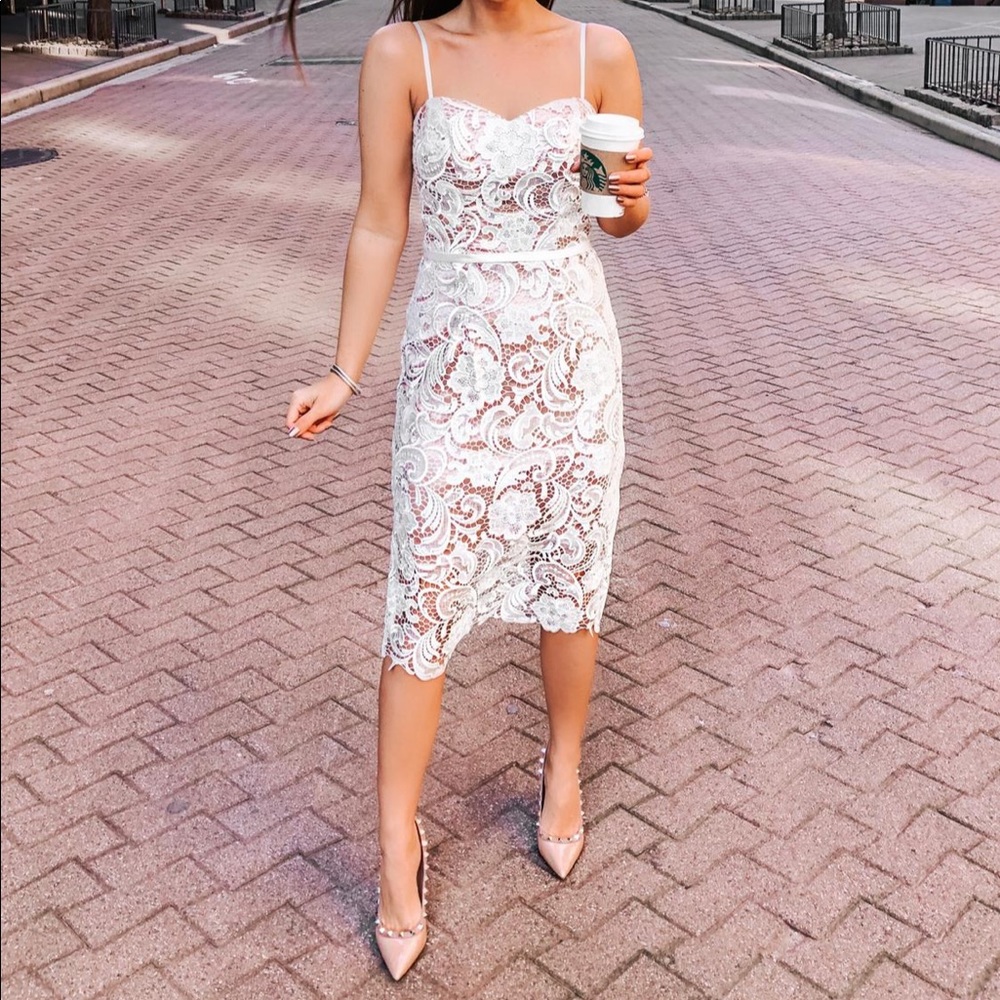 David’s bridal Paisley Lace Illusion Sheath Dress